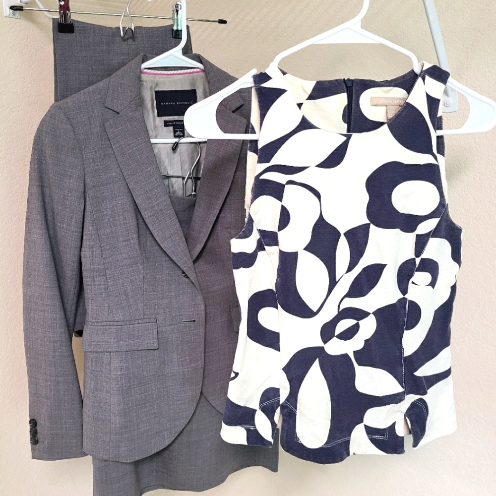 Banana Republic Grey 4 Piece Suit Set Size 0